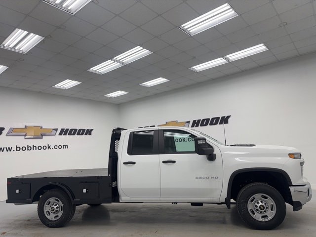 2025 Chevrolet Silverado 2500HD photo 4