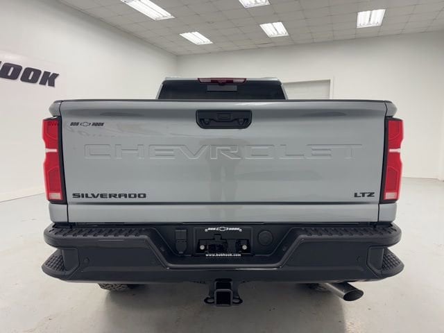 2026 Chevrolet Silverado 3500 HD LTZ - Photo 6