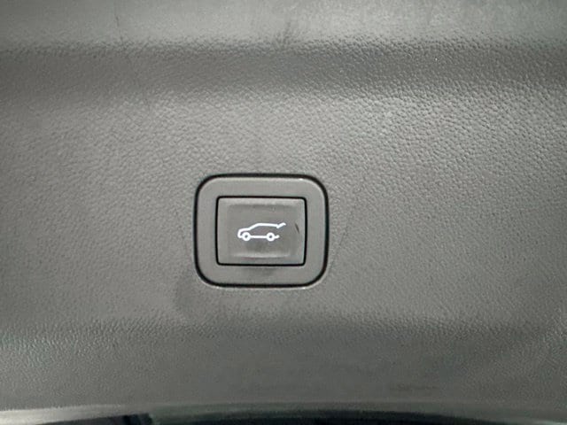 2026 Chevrolet Suburban Premier - Photo 33