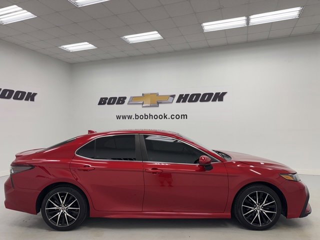 2021 Toyota Camry SE photo 4