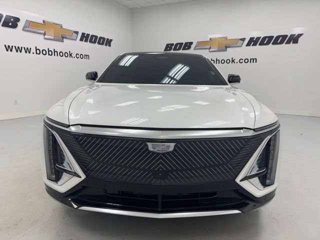 Used 2024 Cadillac LYRIQ Luxury 2 with VIN 1GYKPRRK0RZ124365 for sale in Louisville, KY