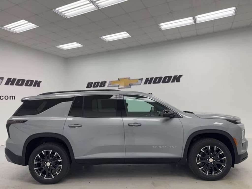 New 2026 Chevrolet Traverse LT SUV