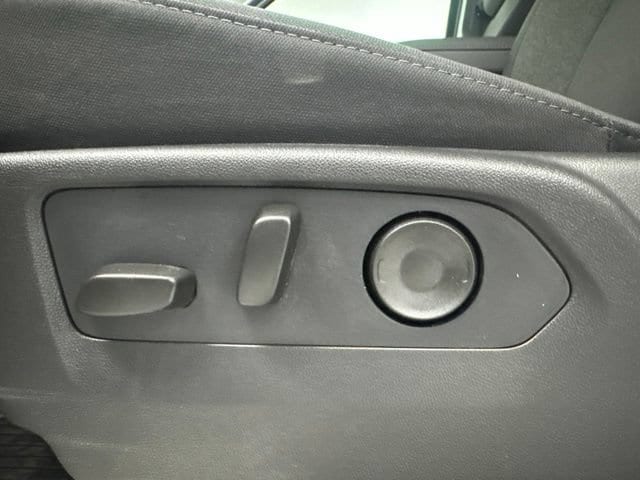 2026 Chevrolet Silverado 1500 LT - Photo 10