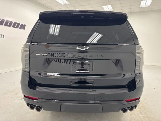 2026 Chevrolet Suburban Z71 - Photo 6