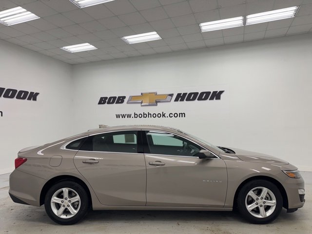 2024 Chevrolet Malibu 1LT photo 4