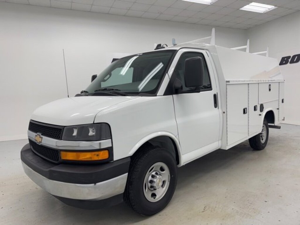New 2025 Chevrolet Express Cutaway 3500 1WT Cutaway Van