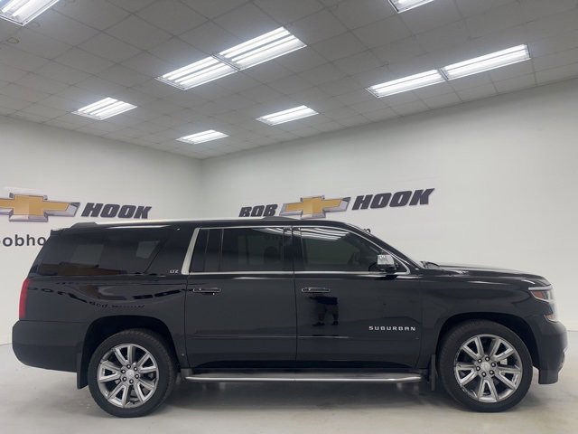 2015 Chevrolet Suburban LTZ photo 4