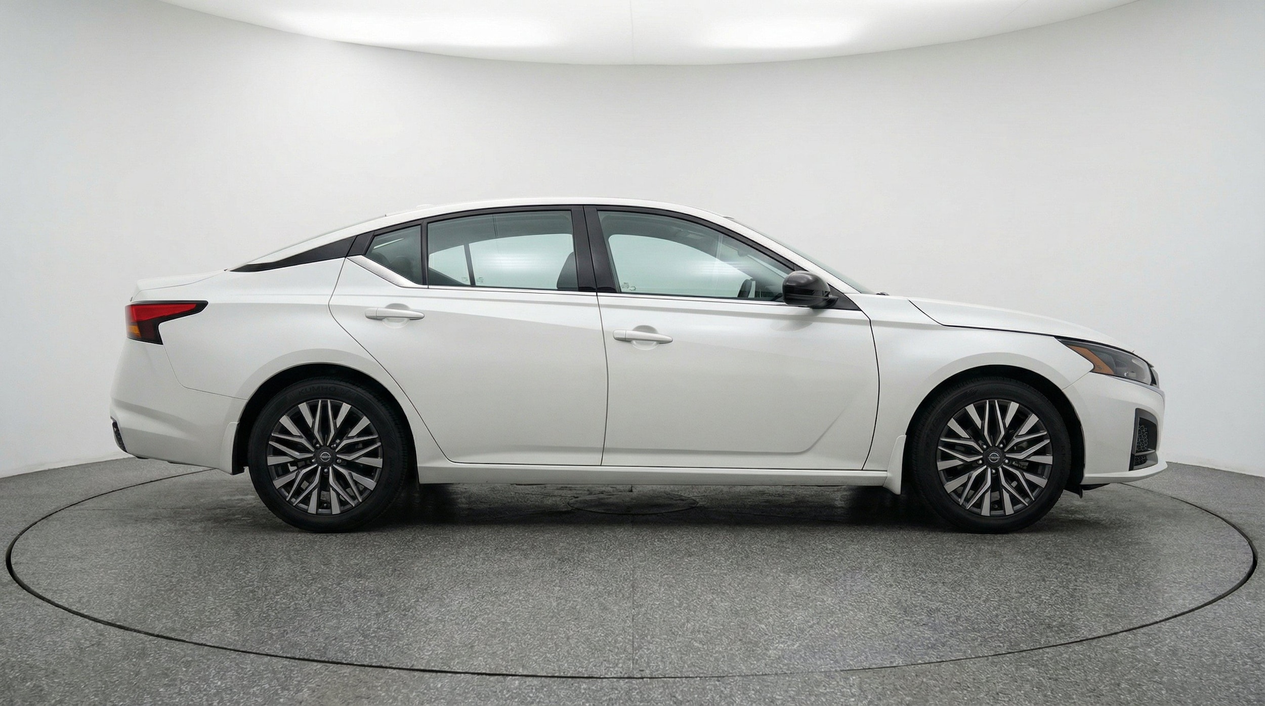 Thumbnail: 2025 Nissan Altima - 11