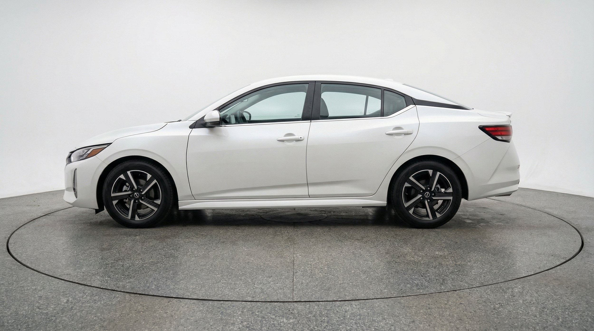 Thumbnail: 2025 Nissan Sentra - 5