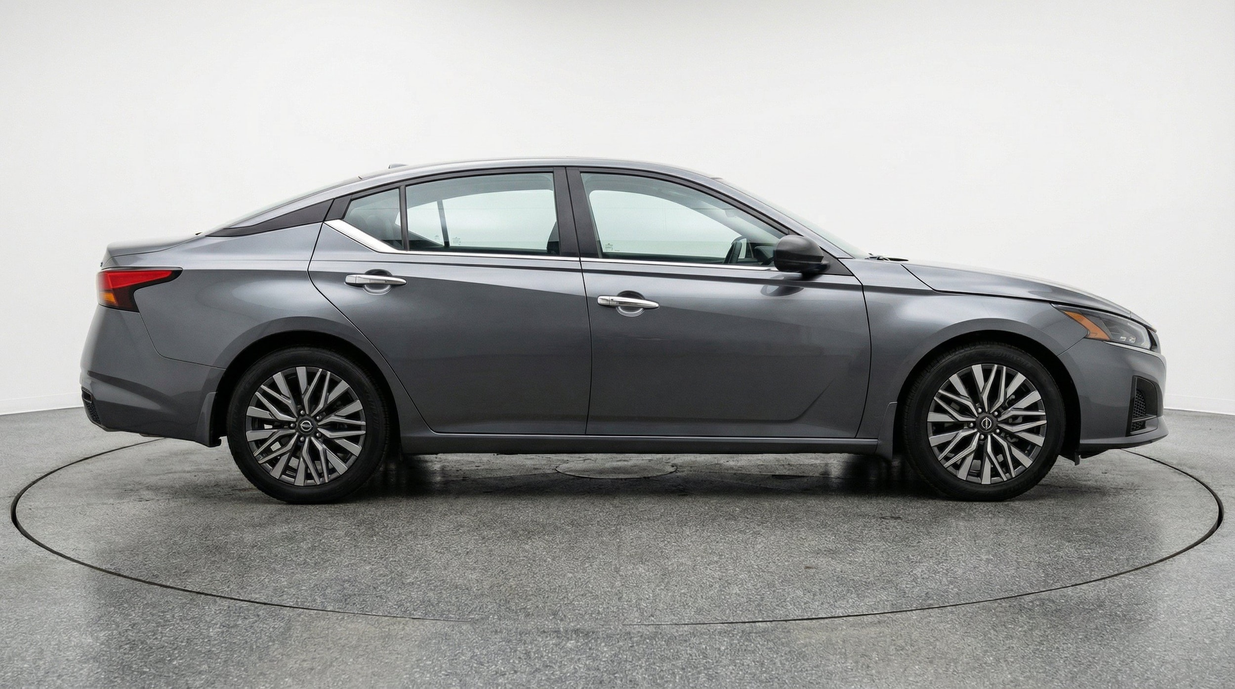 Thumbnail: 2025 Nissan Altima - 9