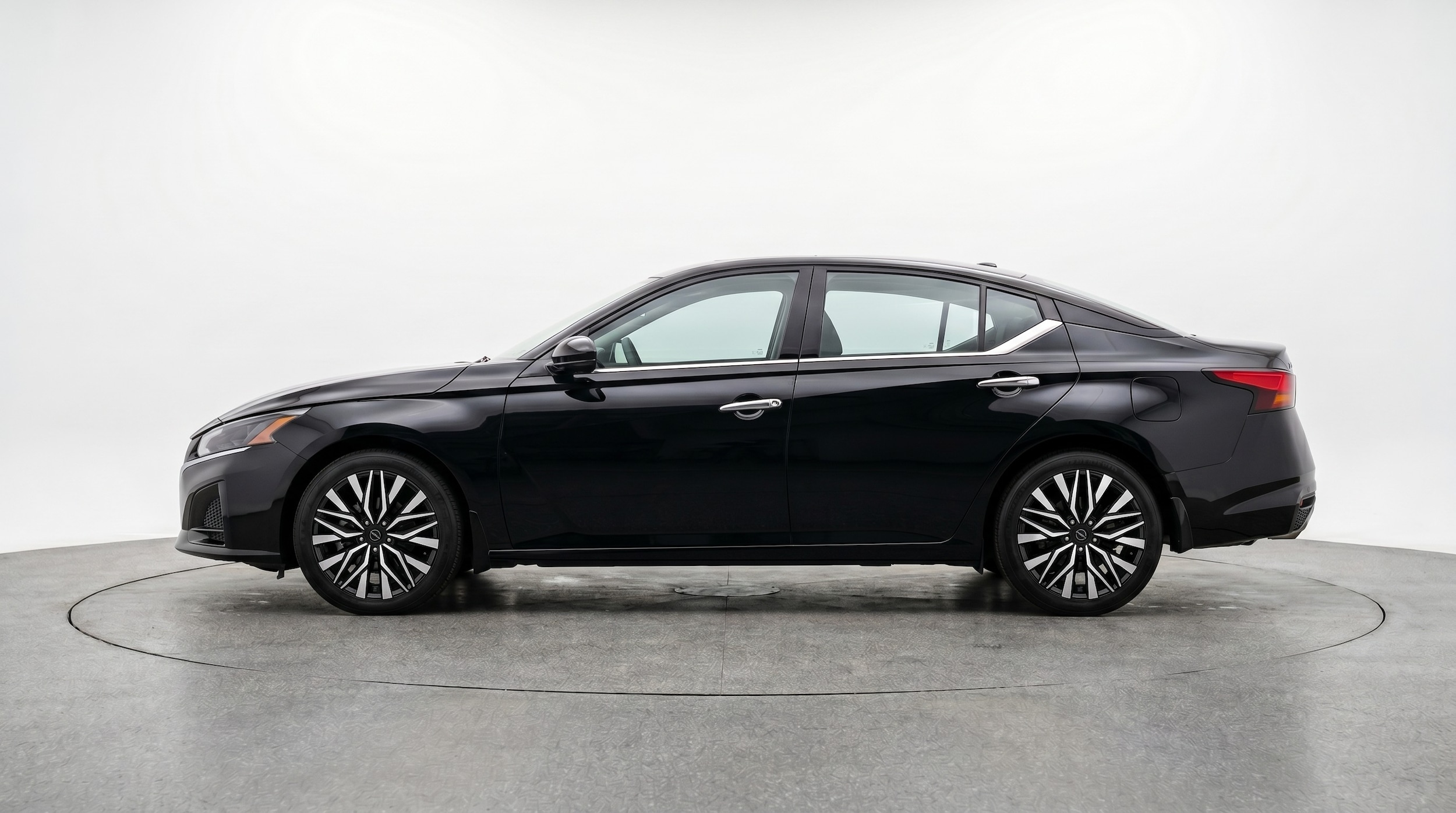 Thumbnail: 2025 Nissan Altima - 4