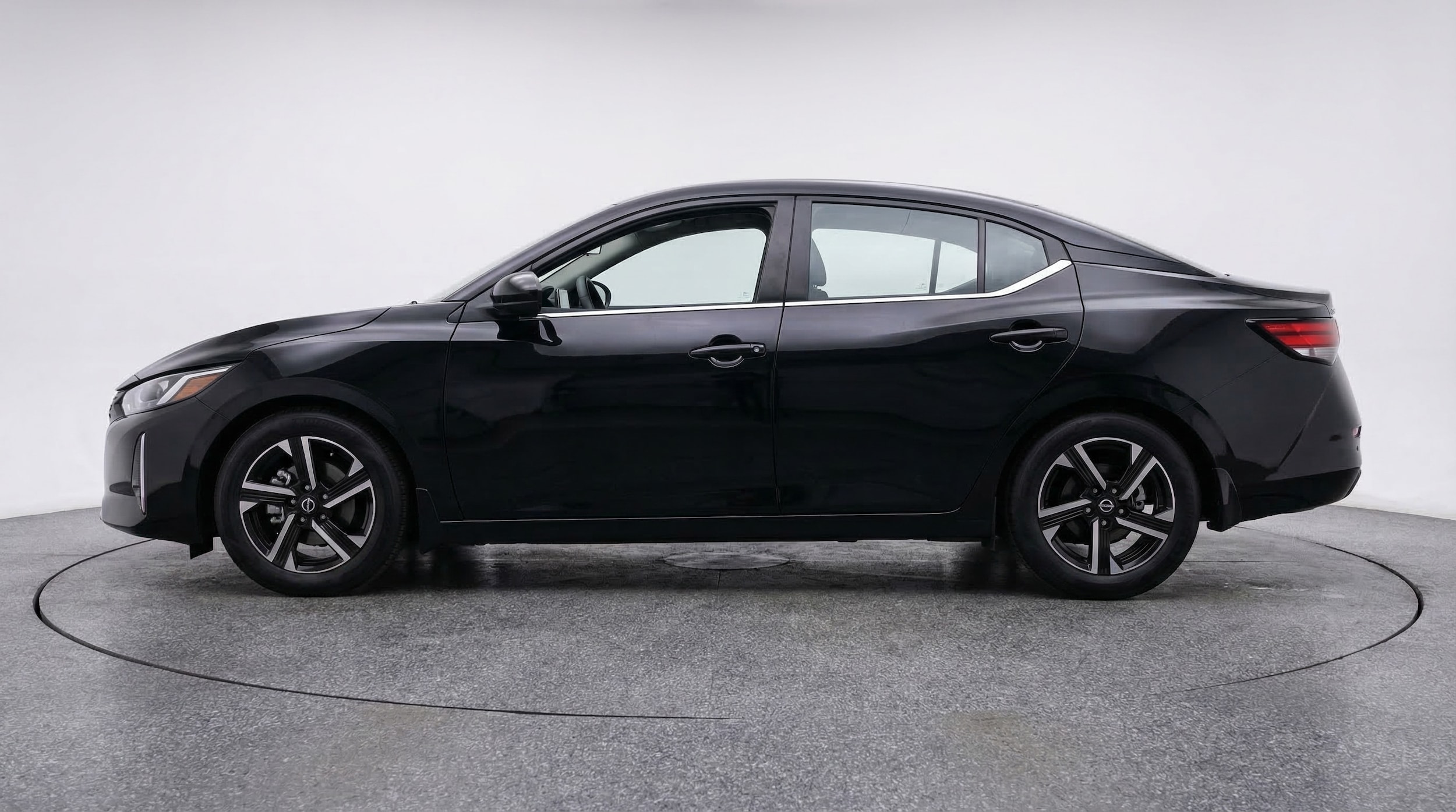 Thumbnail: 2025 Nissan Sentra - 4