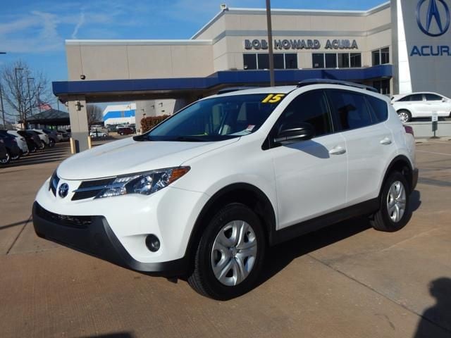 2015 Toyota RAV4 LE's photo