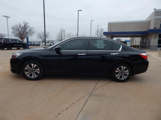 Used 2015 Honda Accord LX with VIN 1HGCR2F37FA008875 for sale in Houston, TX