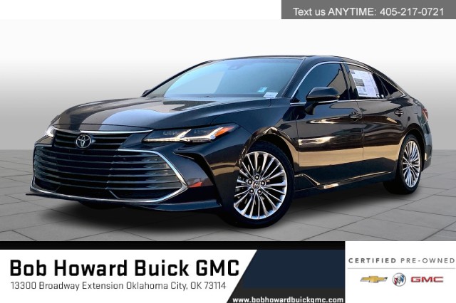 2020 Toyota Avalon Limited's photo