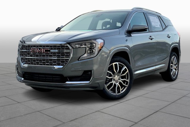 2023 GMC Terrain Denali's photo