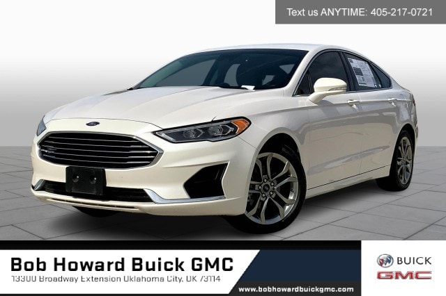 2019 Ford Fusion SEL's photo