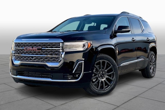 2023 GMC Acadia Denali's photo