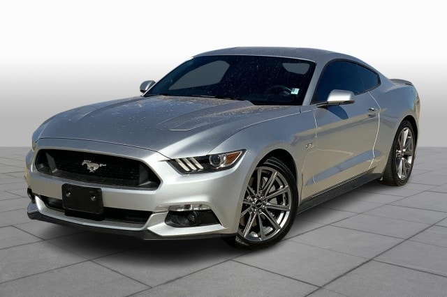 2015 Ford Mustang GT Premium's photo