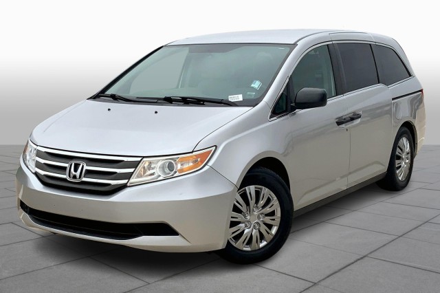 2013 Honda Odyssey LX's photo