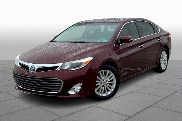 2013 Toyota Avalon XLE Premium Hybrid's photo