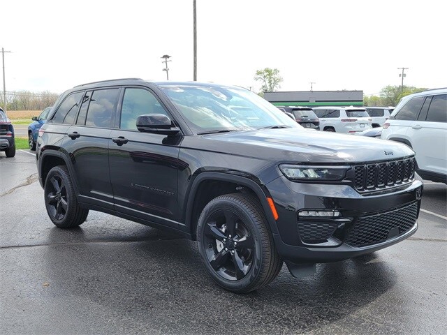 2024 Jeep Grand Cherokee Limited photo 2