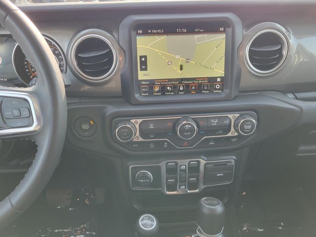 2023 Jeep Wrangler 4-Door Sahara - Photo 23