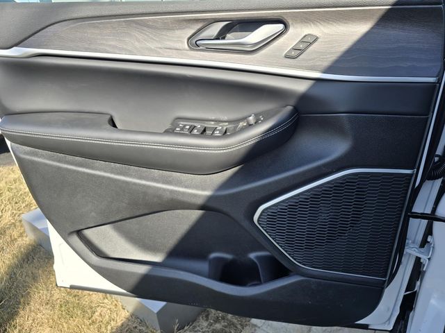 2026 Jeep Grand Cherokee Limited - Photo 11