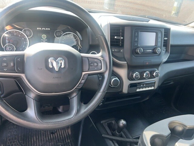 2023 Ram 2500 Tradesman photo 3