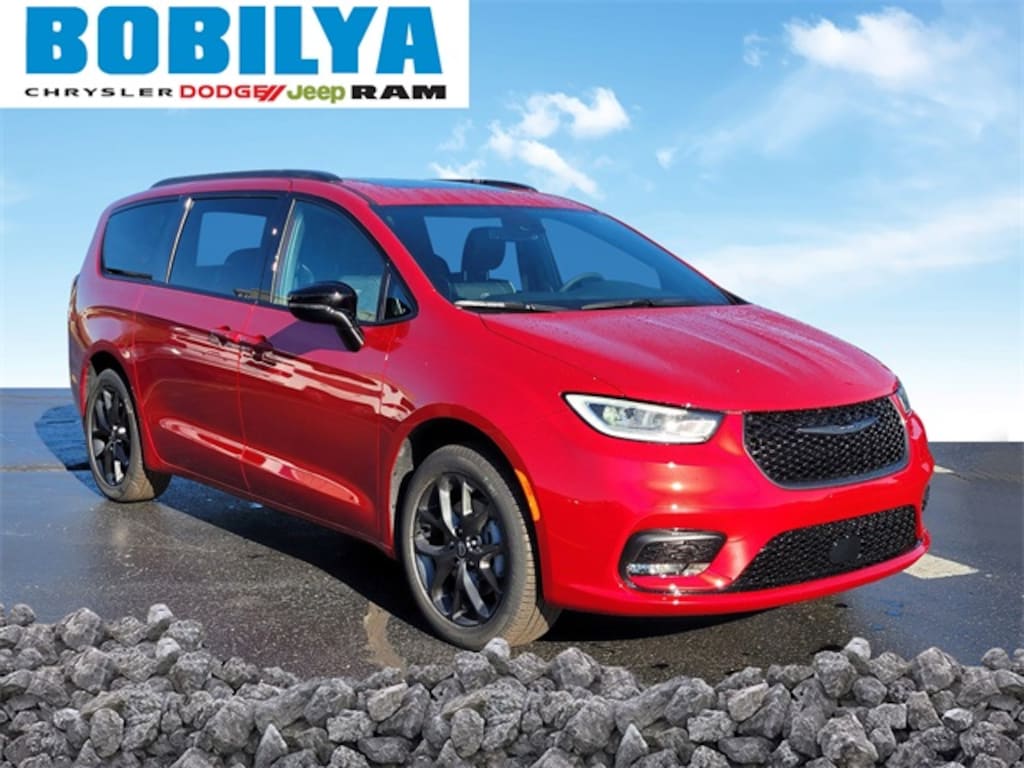 New 2026 Chrysler Pacifica LIMITED AWD Passenger Van