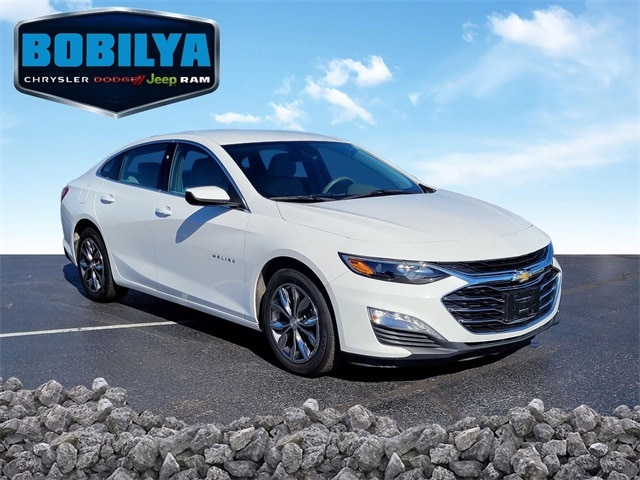 Used 2020 Chevrolet Malibu LT with VIN 1G1ZD5ST7LF120534 for sale in Coldwater, MI