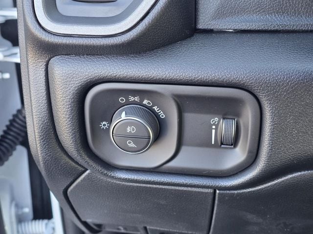 2026 RAM 2500 Tradesman - Photo 13