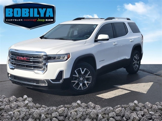 2023 GMC Acadia SLE's photo