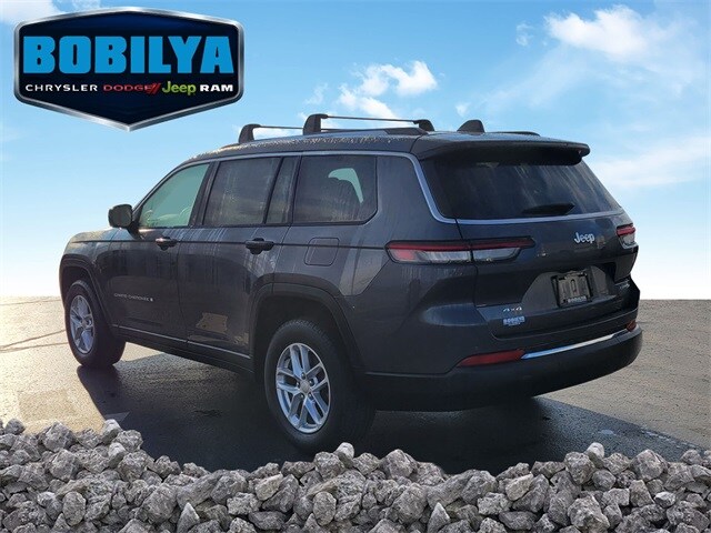 2023 Jeep Grand Cherokee Laredo Altitude photo 4