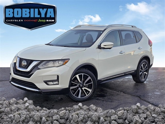 2020 Nissan Rogue SV