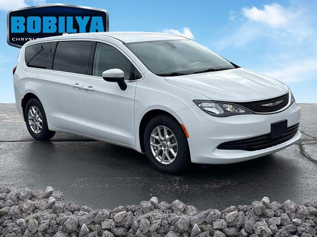 Used 2017 Chrysler Pacifica LX with VIN 2C4RC1CG6HR657769 for sale in Coldwater, MI
