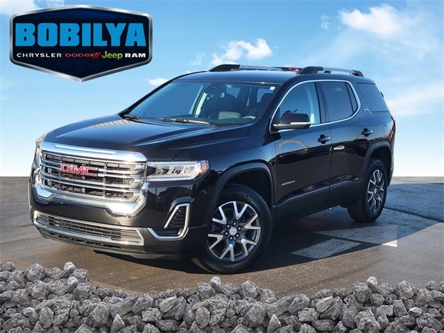 2023 GMC Acadia SLE's photo