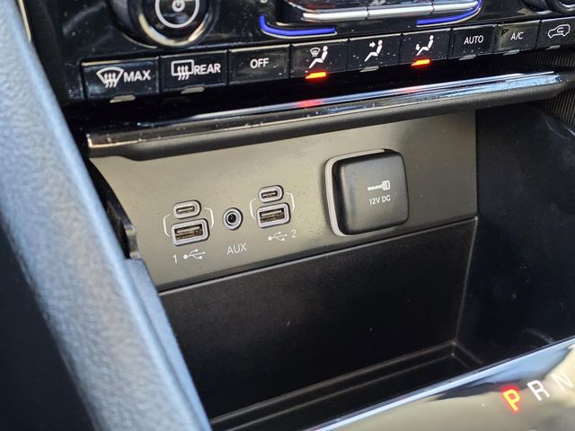 2023 Jeep Grand Cherokee Laredo - Photo 19