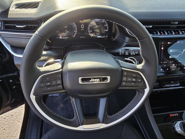 2023 Jeep Grand Cherokee Laredo - Photo 13