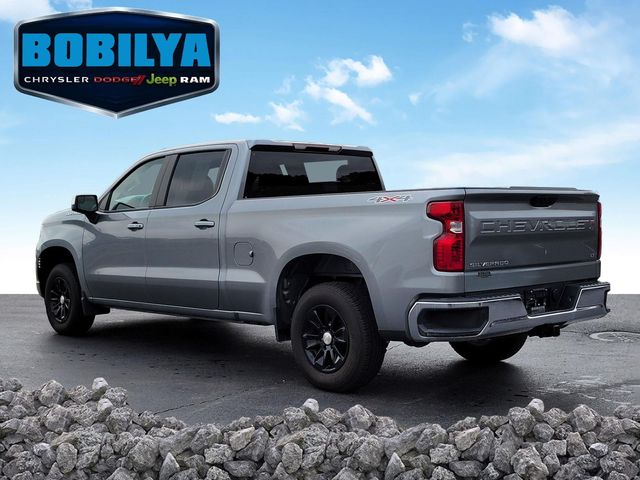 2023 Chevrolet Silverado 1500 LT - Photo 4