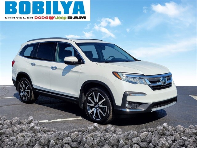 2021 Honda Pilot Touring photo 2