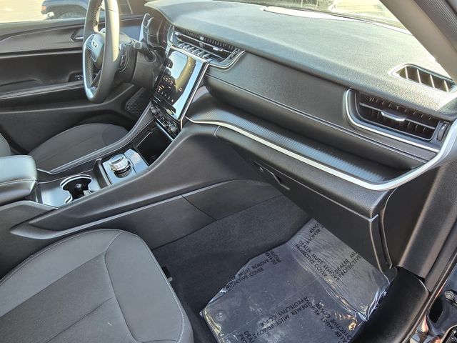 2023 Jeep Grand Cherokee Laredo - Photo 31