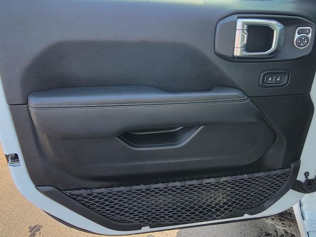 2023 Jeep Wrangler 4-Door Sahara - Photo 14