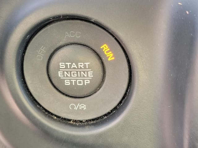 2023 Jeep Wrangler 4-Door Sahara - Photo 9