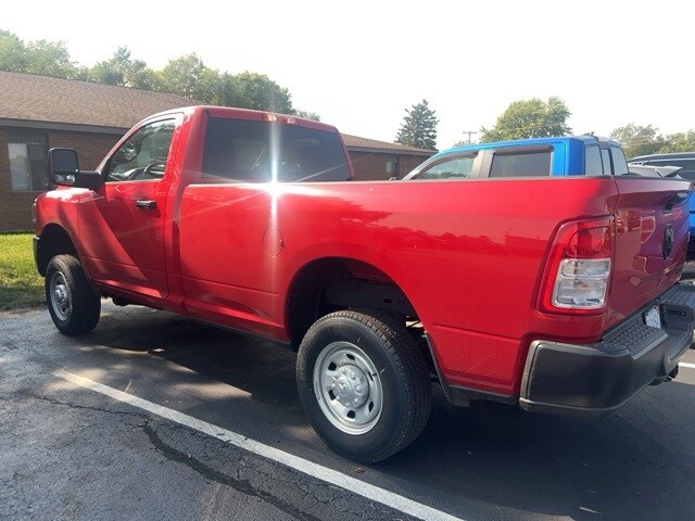 2023 Ram 2500 Tradesman photo 4