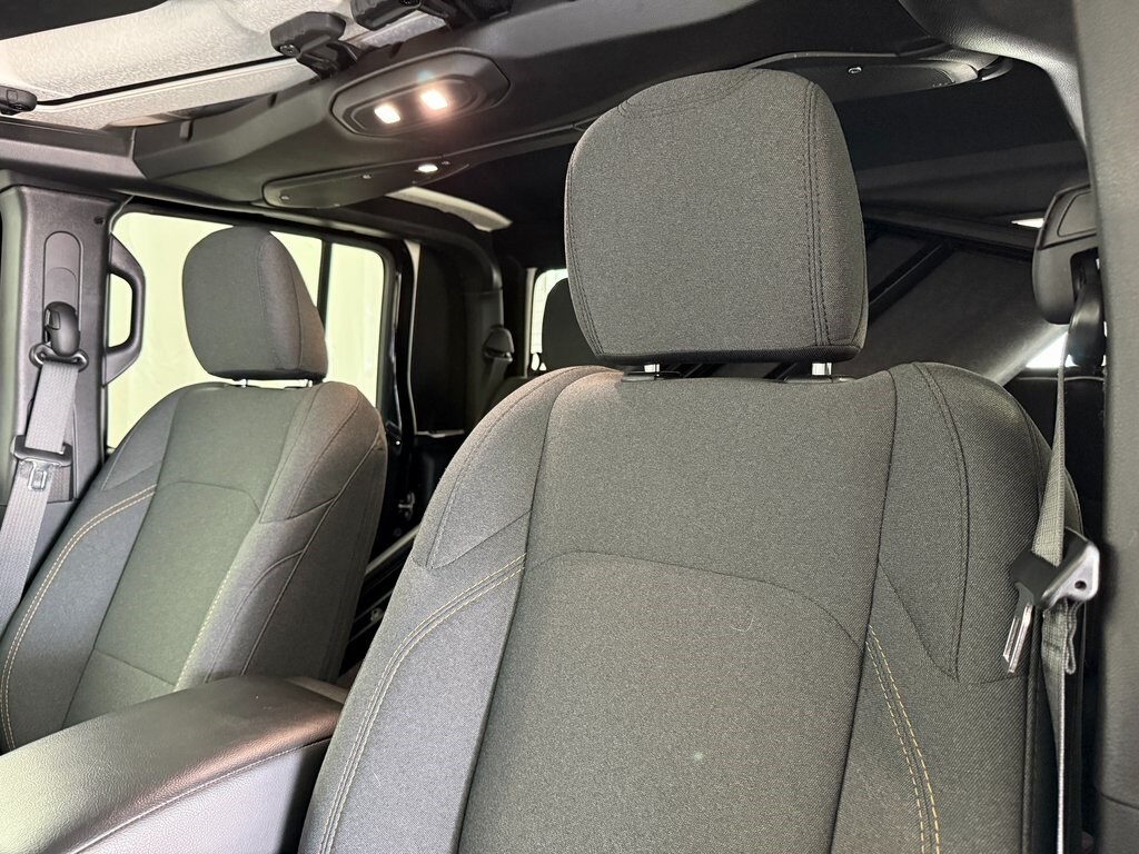 2024 Jeep Gladiator Sport S photo 4