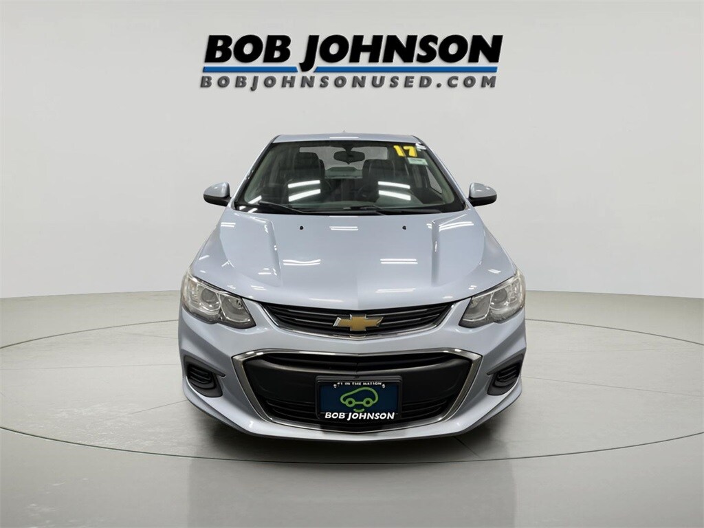 2017 Chevrolet Sonic Premier photo 2