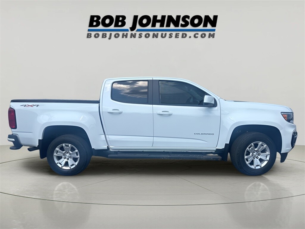 2021 Chevrolet Colorado LT photo 2