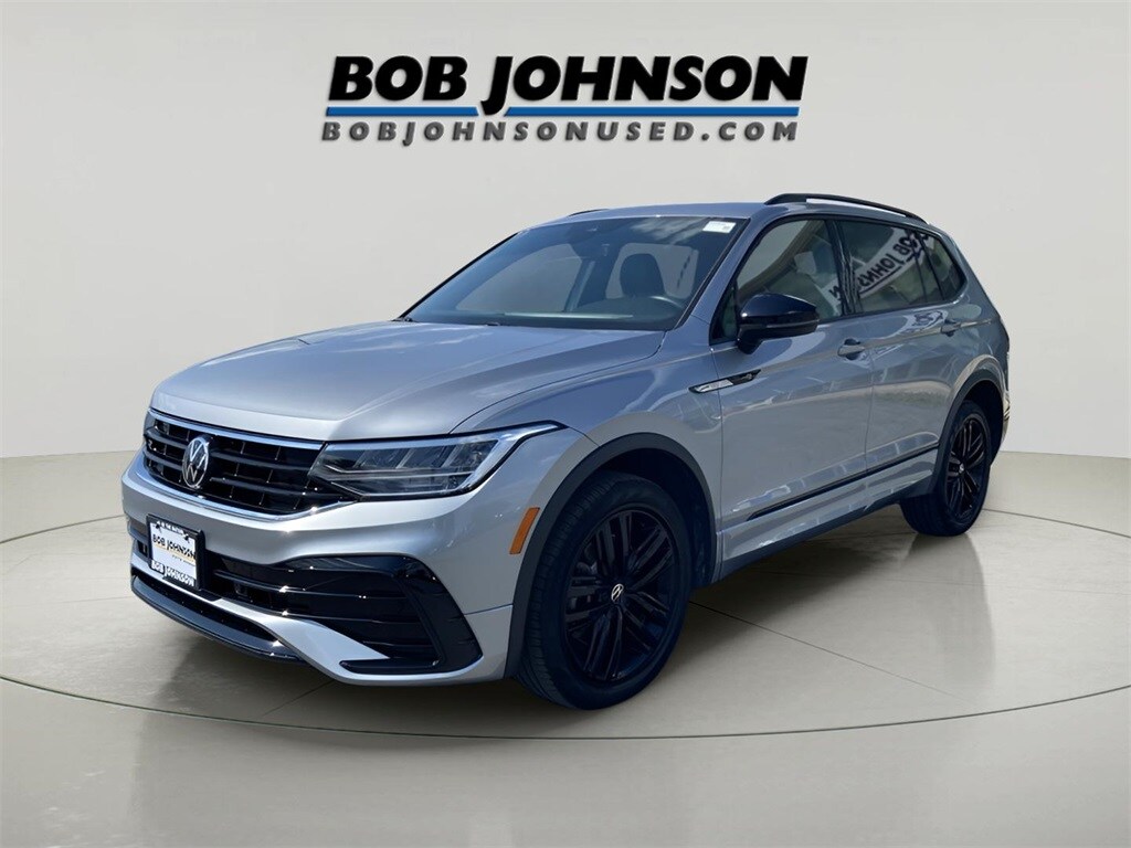 2022 Volkswagen Tiguan SE R-Line Black photo 3