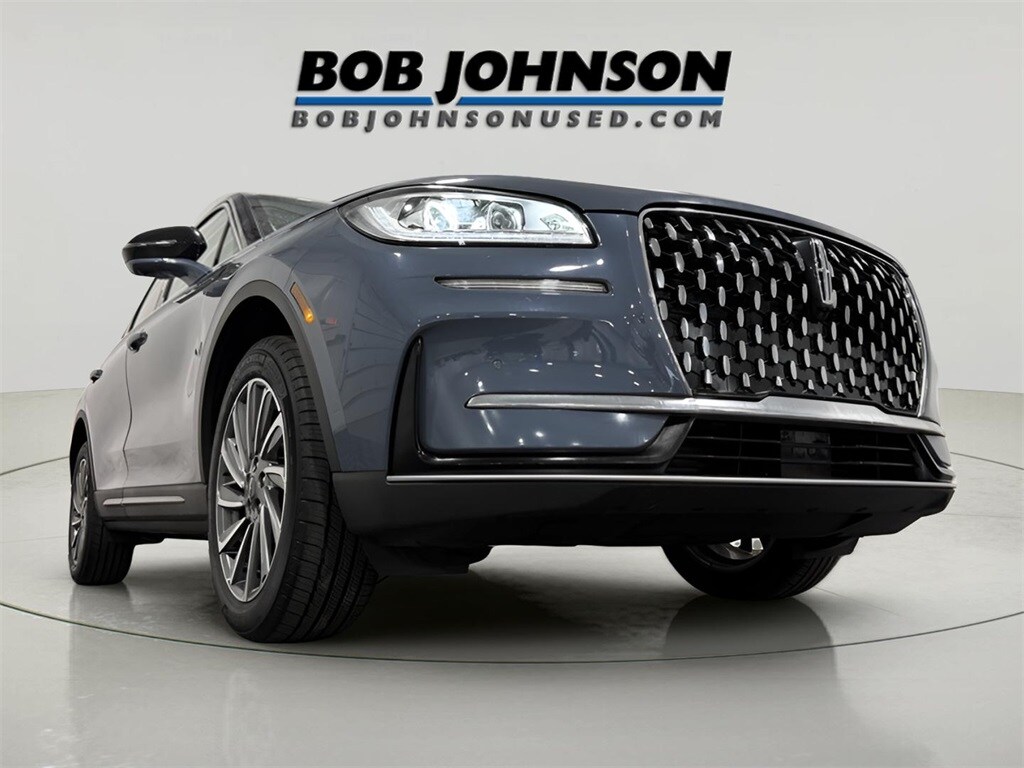 2023 Lincoln Corsair Reserve photo 3